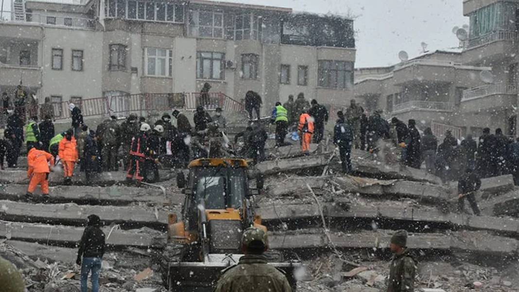 Son dakika! Deprem mi oldu? İl il son depremler 18